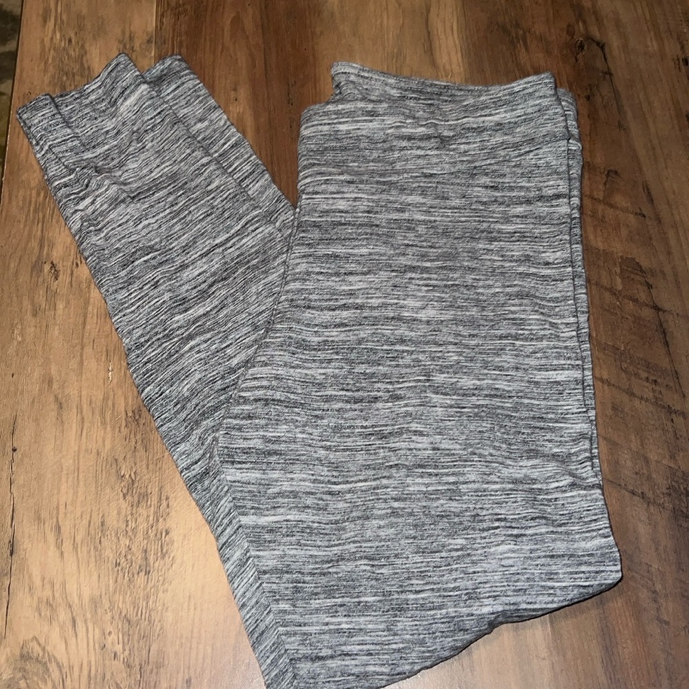 Time & Tru gray leggings size medium 8-10